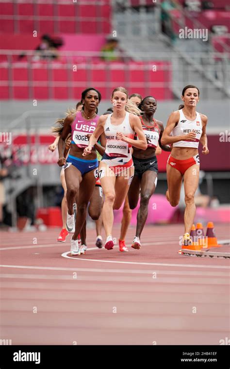 Keely Hodgkinson competing in the 800 meters of the 2020 Tokyo Olympics Stock Photo - Alamy