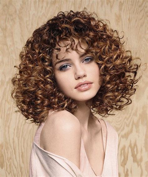 79 Stylish And Chic Curly Hair Examples For Hair Ideas - Stunning and ...