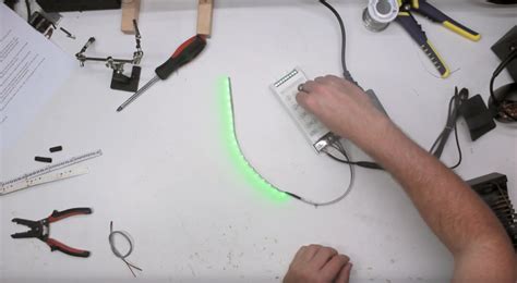 [Guide] How To Solder LED Strips - Solderingironguide