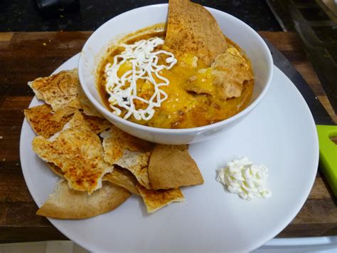 Oven Lovin': Chili Bean Soup (and Homemade Tortilla Chips)