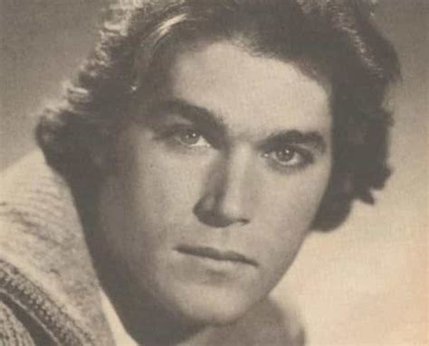 Sexy Photos of Ray Liotta When He Was Young