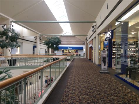 SkyMall : Retail History and Abandoned Airports: Sears in Gwinnett ...