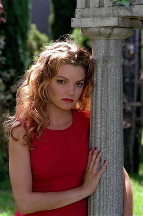 Buffy the Vampire Slayer S5 Clare Kramer as "Glory" | Buffy the vampire slayer, Buffy, Vampire ...