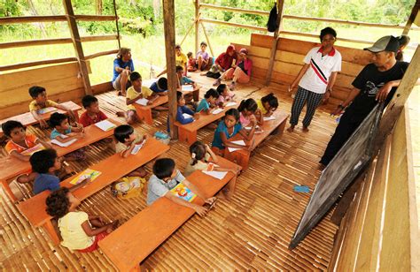 Indonesia: Village School Provides Education in a Natural Setting — BenarNews