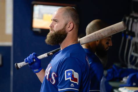 Texas Rangers: Mike Napoli announces his retirement