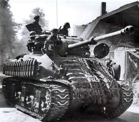 Sherman Firefly of the 5th canadian armoured division, Netherlands 1945 : r/tanks