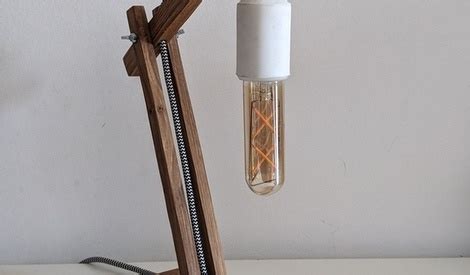 Lampe articulée par NicoGroot sur L'Air du Bois