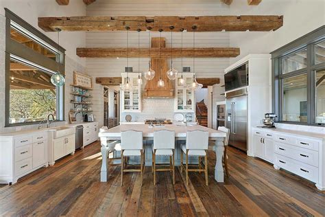 A fresh farmhouse designed with reclaimed timbers in Texas Hill Country ...
