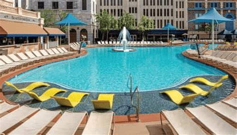 New York New York Las Vegas Pool: Hours and Reserved Seating Prices ...