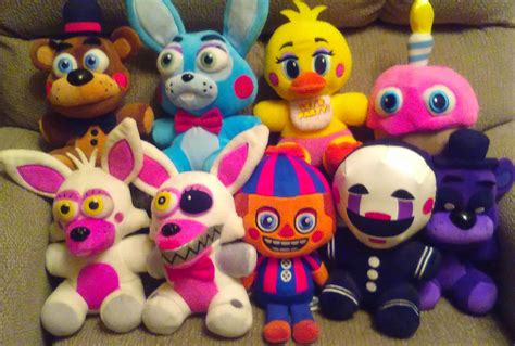 My FNAF 2 Plushies! : r/fivenightsatfreddys