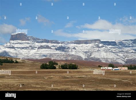 Drakensberg Mountains with snow, South Africa Stock Photo - Alamy