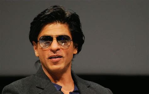 BOLLYWOOD STAR NEWS: shahrukh khan sunglasses