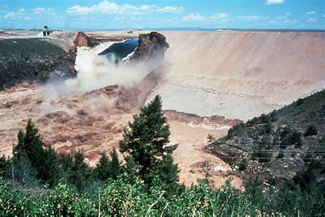 The Teton Dam (Yellowstone region) - Roc Doc Travel