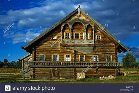 Traditional Russian wooden houses (19th-early 20th century), Vasilevo ...