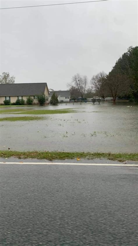 Extensive flooding in parts of Lumberton | WPDE