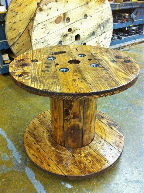 Spool Coffee Table / DIY Pallet Spool Coffee Table | Pallet Furniture DIY : See more ideas about ...