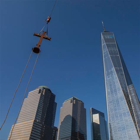 Cross Takes Its Place, Temporarily, Atop Shrine at World Trade Center ...