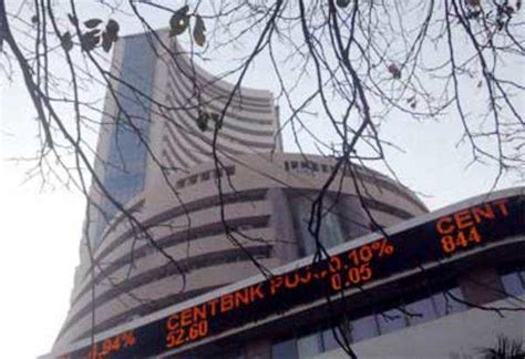 Sensex Today | Live Updates on The Economic Times: Sensex jumps 100 points, Nifty above 10,450 ...