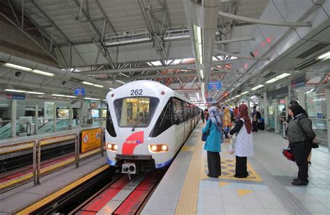 Train Station Kuala Lumpur Malaysia Editorial Stock Photo - Image of hour, commute: 133850588