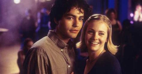 5 Of The Biggest 1990s Romantic Comedies