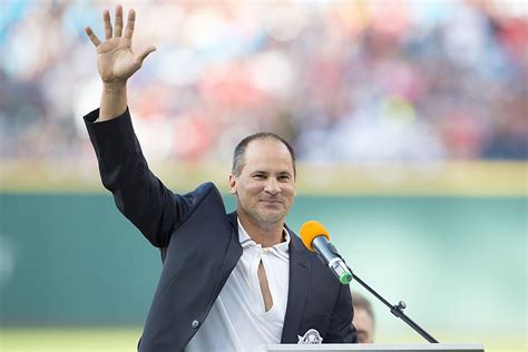 MLB investigating former Cleveland Indians All-Star Omar Vizquel for ...