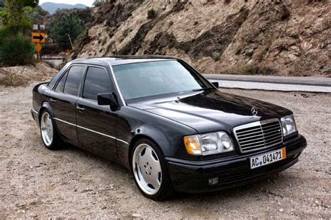 BENZTUNING: Mercedes-Benz W124 E500 Black