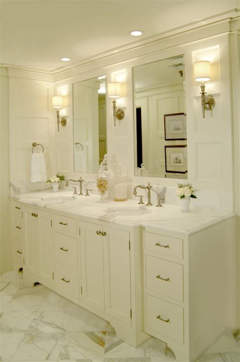 Tips To Designing A Layered Lighting Plan For Your Master Bathroom