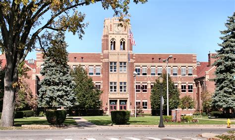 Mishawaka High School in Indiana image - Free stock photo - Public ...