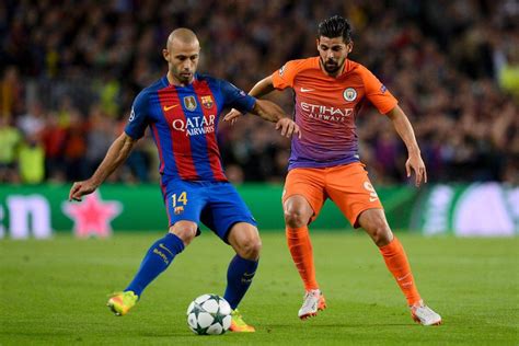 At 32, Javier Mascherano becoming even more versatile - The Globe and Mail