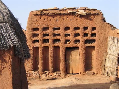 Dogon family house | Known in dogon language as "ginnu na" (… | Flickr