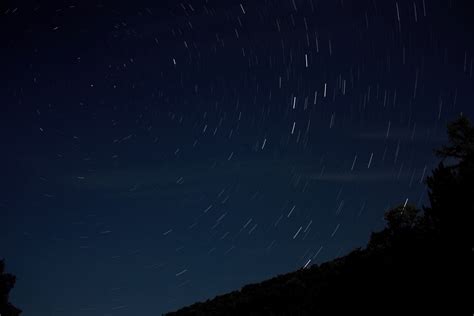 File:Night sky.jpg - Wikimedia Commons