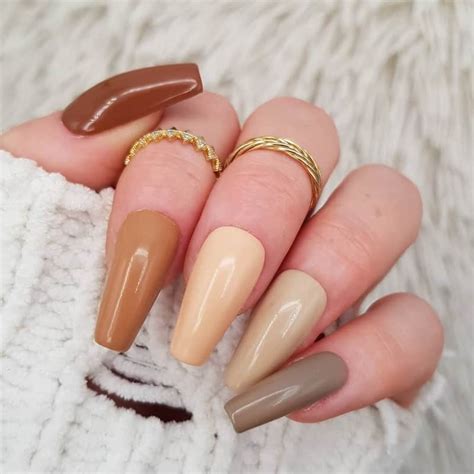 25 Chicest Beige Nails for Every Woman in 2021 – NailDesignCode