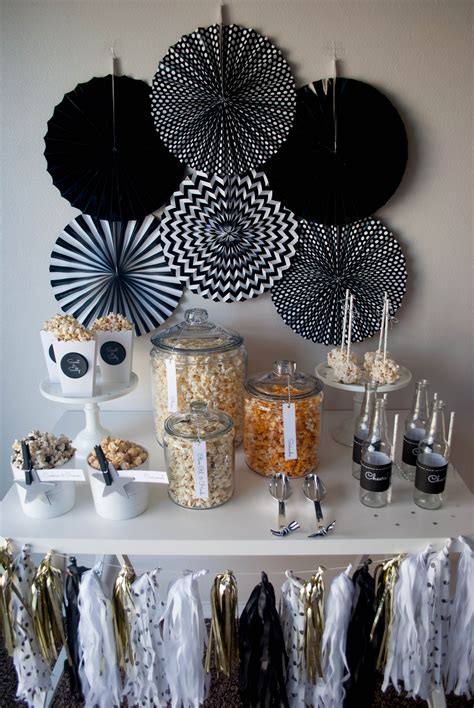 {The Oscar Party} Popcorn Bar Ideas - TWINKLE TWINKLE LITTLE PARTY