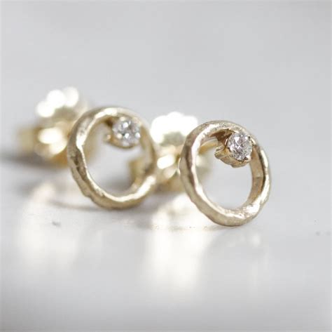 Circle Diamond Earrings – Manna