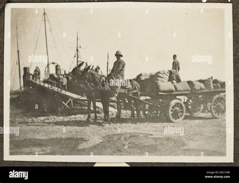 Gallipoli landing 1915 hi-res stock photography and images - Alamy