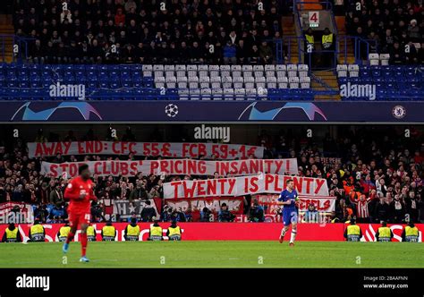 Bayern munich fans protest hi-res stock photography and images - Alamy