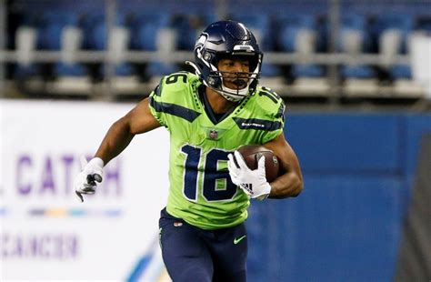 Tyler Lockett Among 6 Seattle Seahawks Listed Questionable to Play vs. New York Jets - Sports ...