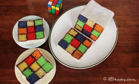 The Rubik's Cube Cake | Foodiggity