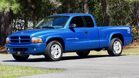 THE END OF THE MAGNUM Dodge Dakota R/T, 45% OFF