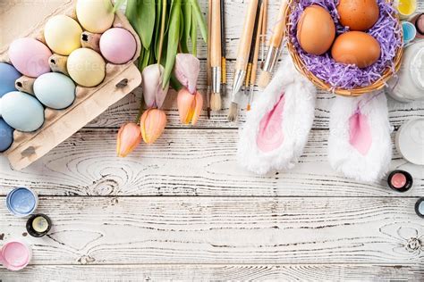 easter background with eggs with pastel paints, top view flat lay 6172471 Stock Photo at Vecteezy