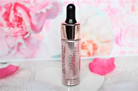 Megan Elizabeth: Makeup Revolution Liquid Highlighter First Impressions ...