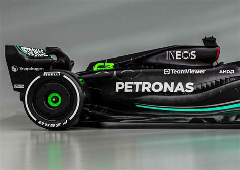 2023 Mercedes F1 car marks return to black livery | FOX 5 San Diego