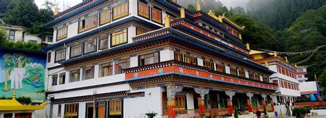 5 Best Monasteries to Visit in Darjeeling