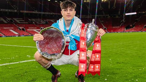 Alejandro Garnacho highlights from 2022 FA Youth Cup final | Manchester ...