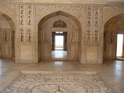 A Mausoleum Dedicated to Love – Taj Mahal | India Heritage Sites