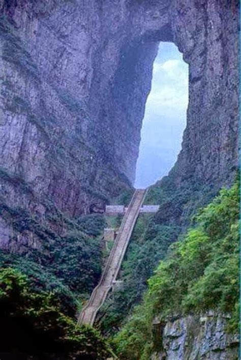 Heaven's Gate Mountain in Zhangjiajie City, China. | Places to visit ...