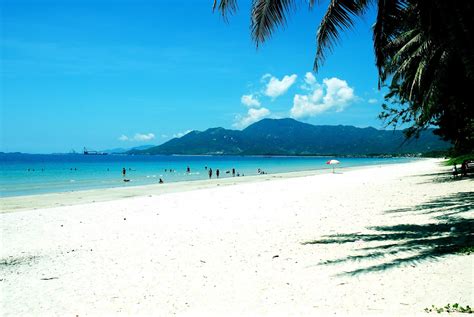 Nha Trang Beach ,Vietnam | Places To See In Your Lifetime