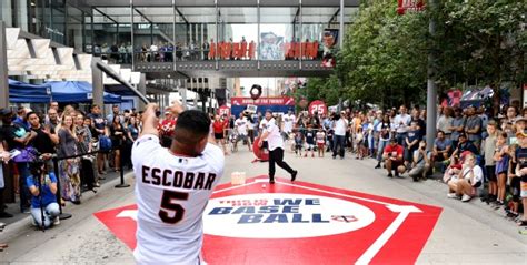 Twins treat fans to Wiffle ball home run derby on Nicollet Mall – Twin Cities