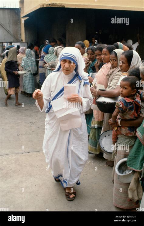 Mother Teresa of Calcutta at her mission to aid poor and starving Stock Photo, Royalty Free ...