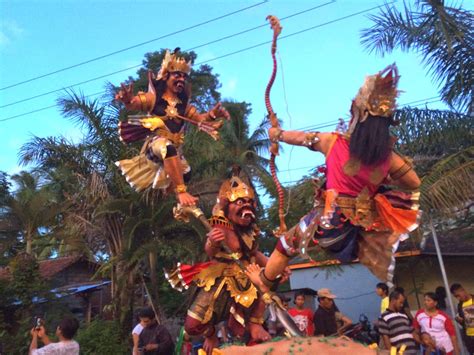 Ogoh-Ogoh Parade in Indonesia | Parades, Denpasar, Indonesia